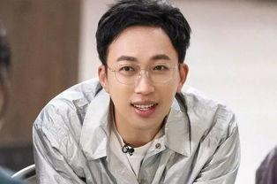 于正演员,演绎传奇，光影交织的演艺人生